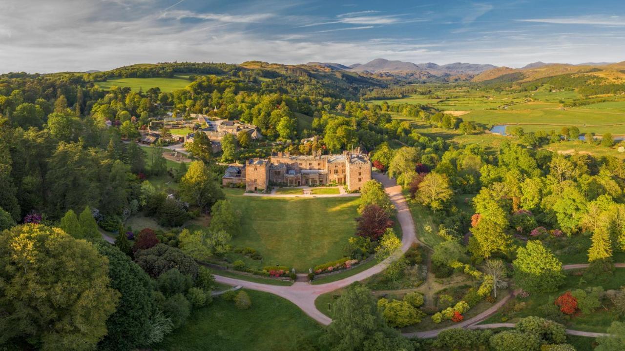 雷文格拉斯Muncaster Castle Coachman'S Quarters住宿加早餐旅馆 外观 照片