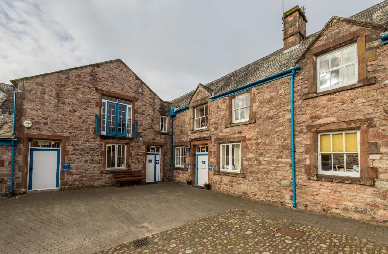 雷文格拉斯Muncaster Castle Coachman'S Quarters住宿加早餐旅馆 外观 照片